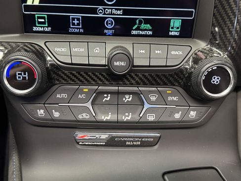Used 2018 Chevrolet Corvette Z06 w/ Carbon 65 Edition RWD image 24