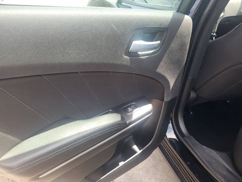 Used 2022 Dodge Charger SXT RWD image 32