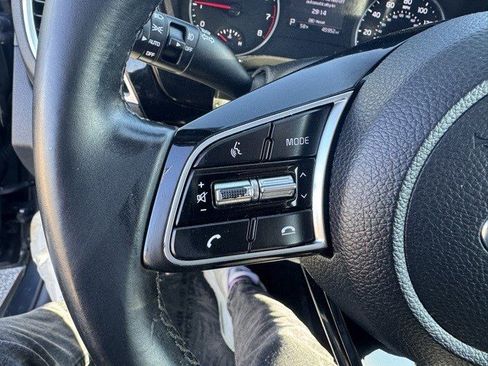 Used 2021 Kia Seltos EX image 16