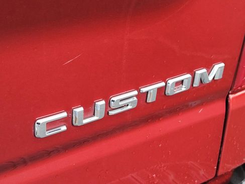 Used 2022 Chevrolet Silverado 1500 Custom image 8