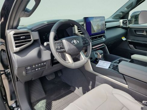 New 2026 Toyota Tundra Limited AWD/4WD image 12