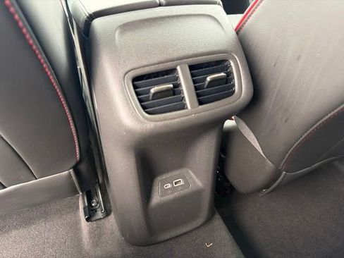Used 2023 Buick Envision Essence w/ Sport Touring Package AWD/4WD image 18