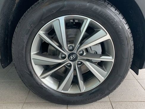 Used 2019 Hyundai Santa Fe SEL image 26