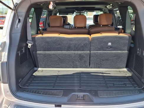 Used 2022 INFINITI QX80 Sensory w/ Cargo Package AWD/4WD image 32