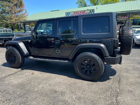 Used 2011 Jeep Wrangler Unlimited Sport AWD/4WD image 6