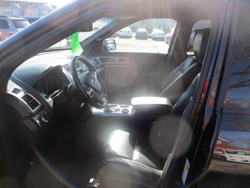 Used 2013 Ford Explorer XLT FWD image 11