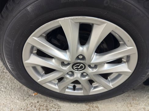 Used 2016 MAZDA MAZDA3 i Touring image 35