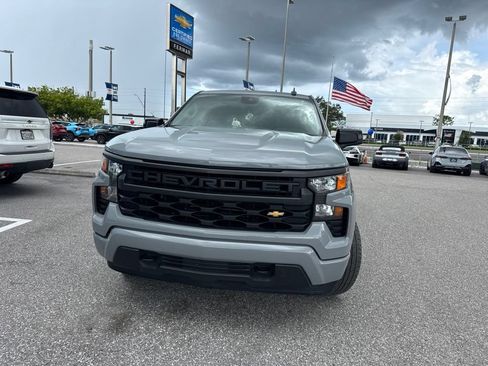 Used 2024 Chevrolet Silverado 1500 Custom RWD image 2