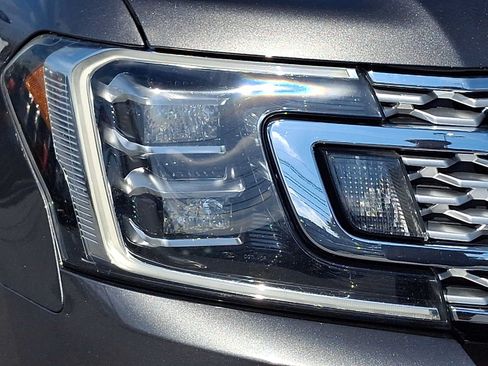 Used 2020 Ford Expedition Max Platinum AWD/4WD image 9
