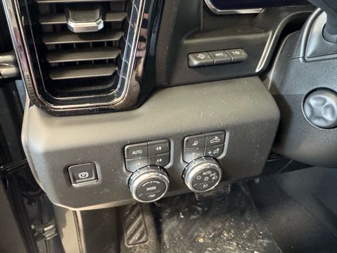 New 2026 GMC Sierra 1500 AT4 w/ AT4 Premium Package image 17