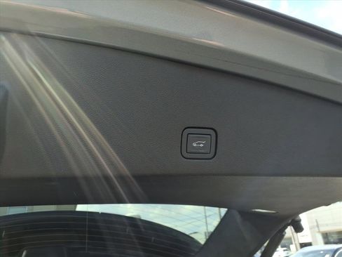 Certified 2024 Cadillac XT6 Premium Luxury w/ LPO, Floor Liner Package image 17