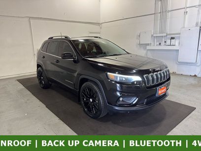 Used 2019 Jeep Cherokee Latitude Plus w/ Comfort/Convenience Group