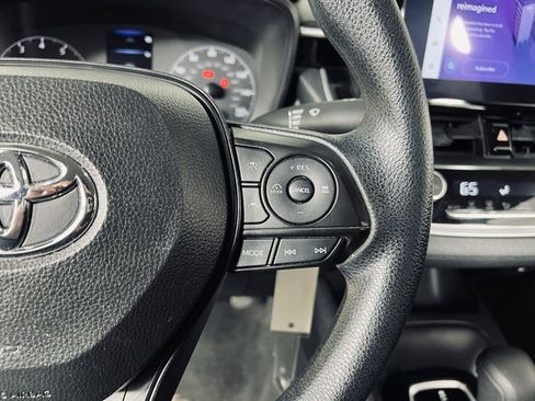 Used 2024 Toyota Corolla LE image 23