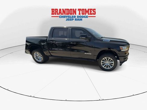 Used 2023 RAM 1500 Laramie AWD/4WD image 2