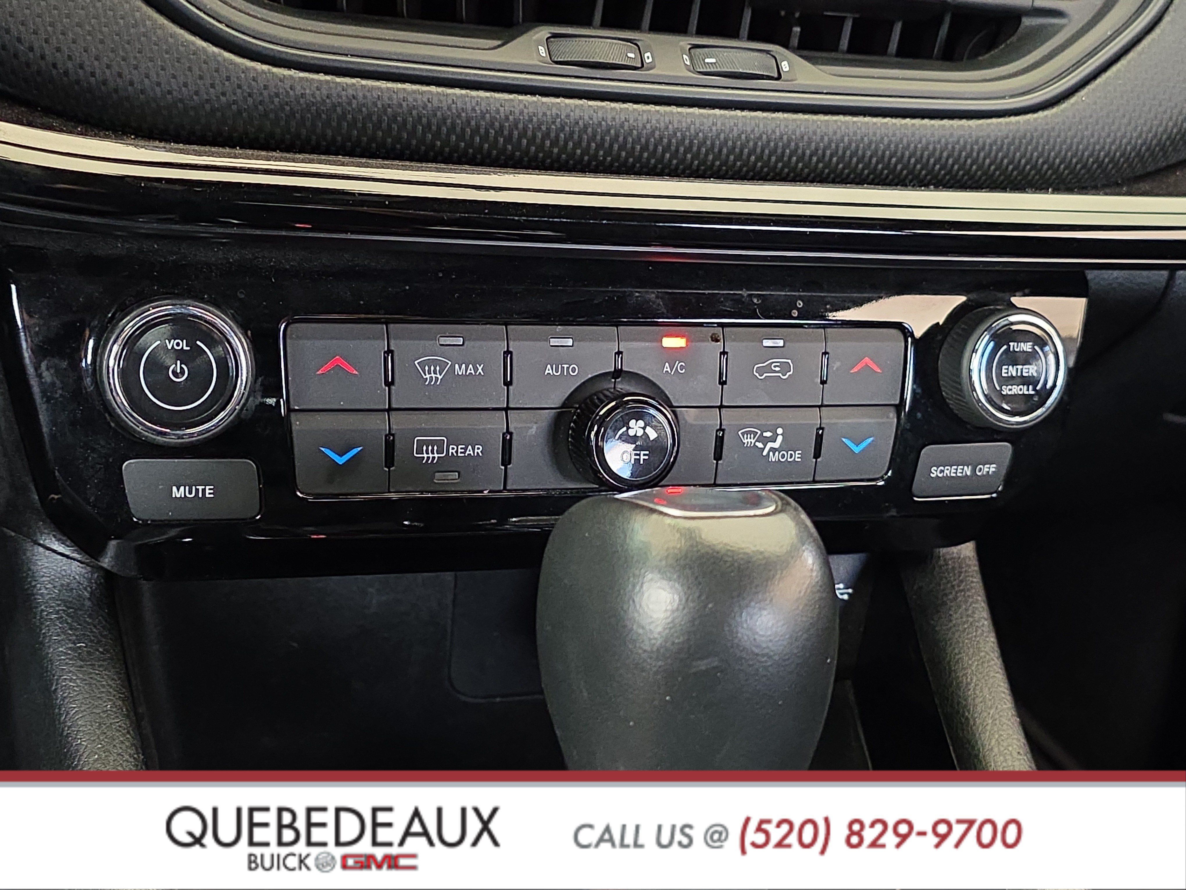 Used 2023 Jeep Compass Latitude w/ Convenience Group AWD/4WD image 16