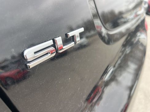 Used 2019 GMC Acadia SLT w/ Black Edition image 8