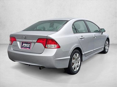 Used 2010 Honda Civic LX image 5