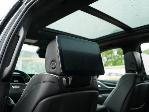 Used 2023 Cadillac Escalade Sport AWD/4WD image 36