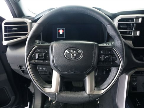 Used 2025 Toyota Sequoia SR5 image 23