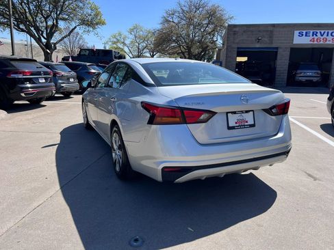 Used 2020 Nissan Altima 2.5 S FWD image 8