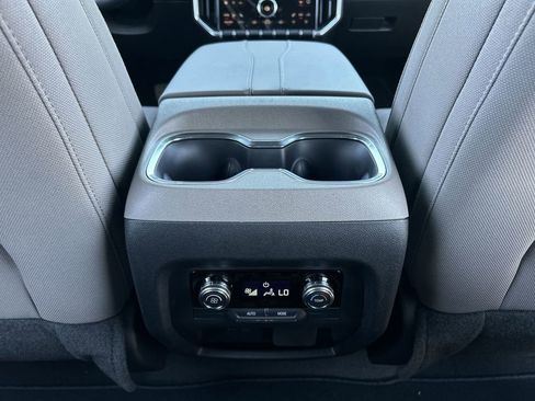 New 2026 GMC Acadia Elevation FWD image 21