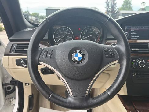 Used 2013 BMW 328i Convertible RWD image 10