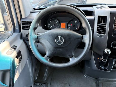 Used 2018 Mercedes-Benz Sprinter 2500 image 26