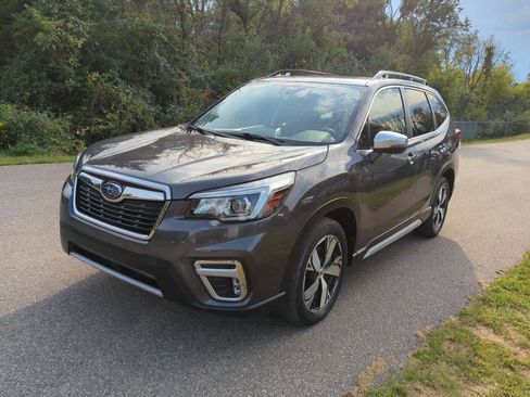 Used 2020 Subaru Forester Touring w/ Popular Package #2 image 2