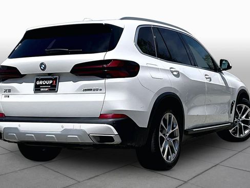 Used 2025 BMW X5 xDrive50e AWD/4WD image 13