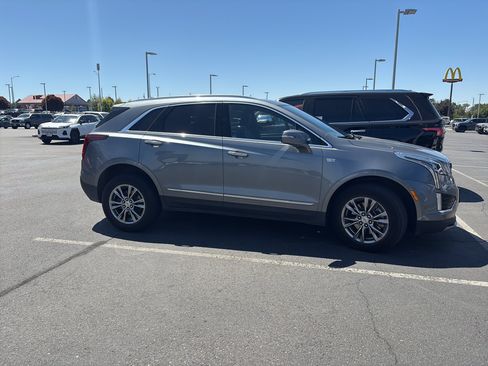 Used 2021 Cadillac XT5 Premium Luxury AWD/4WD image 3