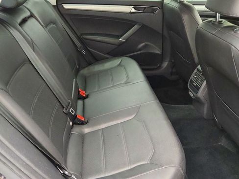 Used 2019 Volkswagen Passat 2.0T Wolfsburg w/ Wheels & Sunroof Package FWD image 21