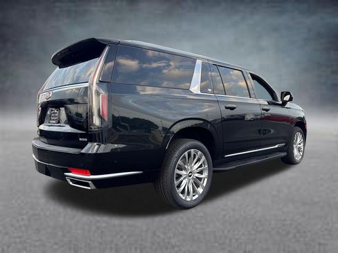 Used 2022 Cadillac Escalade ESV Premium Luxury w/ LPO, Floor Liner Package AWD/4WD image 9