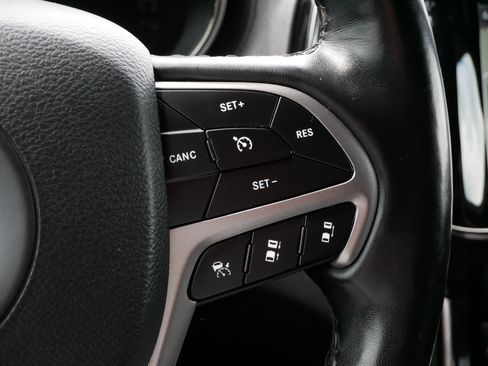 Used 2020 Jeep Grand Cherokee High Altitude AWD/4WD image 26