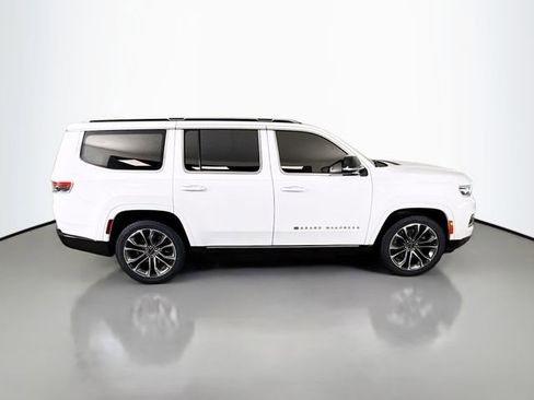 Used 2023 Jeep Grand Wagoneer Series III image 8