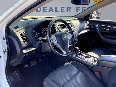 Used 2016 Nissan Altima 2.5 SV w/ Convenience Package FWD image 17
