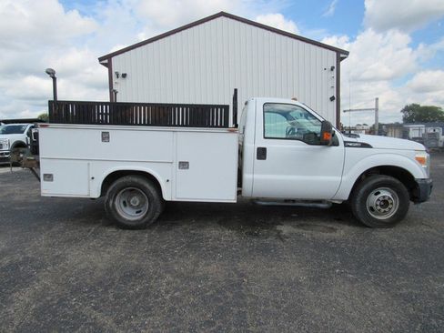 Used 2014 Ford F350 XL w/ Power Equipment Group RWD image 2