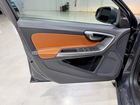 Used 2015 Volvo S60 T5 Premier image 30