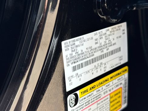Used 2025 Ford Expedition Max Active RWD image 45