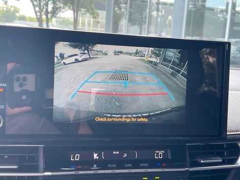 Used 2026 Toyota Sienna XSE FWD image 6