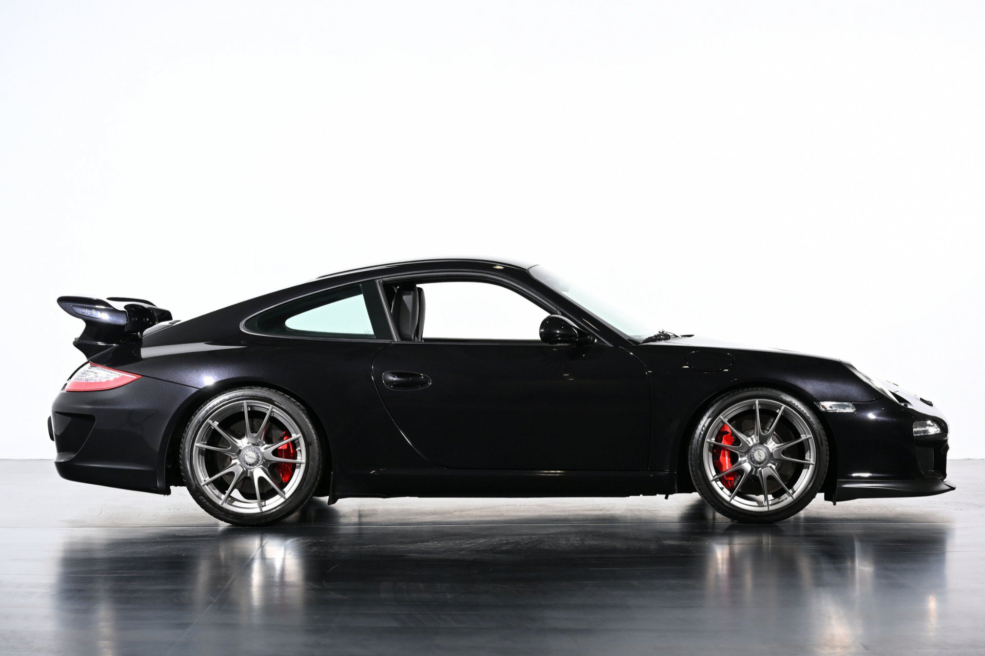 Used 2010 Porsche 911 GT3 RWD image 29