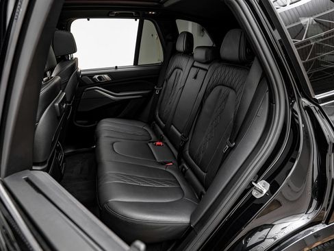Used 2021 BMW X5 M50i w/ Executive Package AWD/4WD image 49