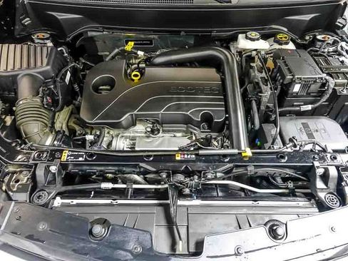 Certified 2024 Chevrolet Equinox LT AWD/4WD image 32