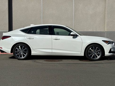 New 2025 Acura Integra image 3