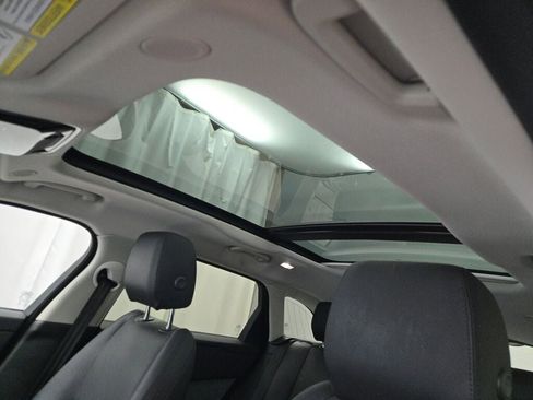 Used 2024 Land Rover Range Rover Velar S image 28