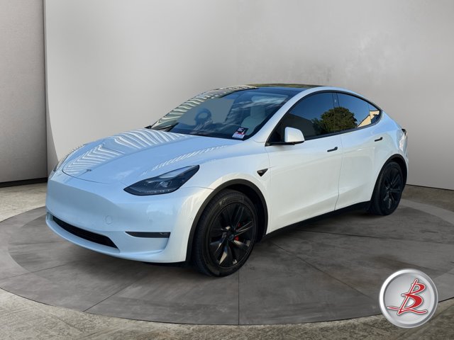 Used 2022 Tesla Model Y Performance AWD/4WD image 3