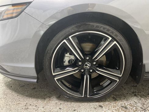 Used 2024 Honda Accord Sport image 10
