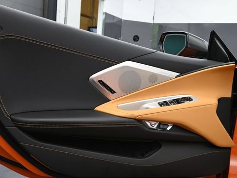 Used 2023 Chevrolet Corvette Stingray Preferred Conv w/ Z51 Performance Package RWD image 9