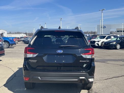 Certified 2023 Subaru Forester Premium image 6