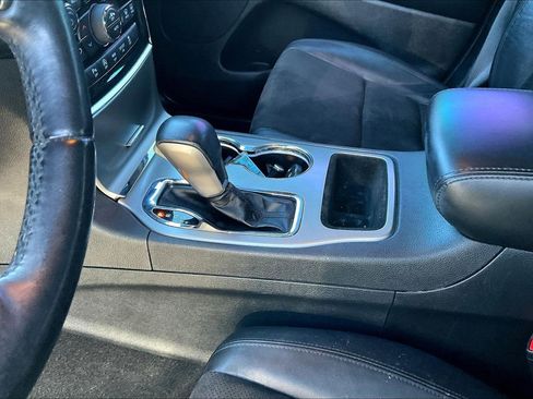 Used 2021 Jeep Grand Cherokee Laredo X image 12