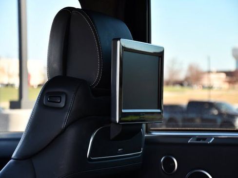 Used 2014 Land Rover Range Rover Long Wheelbase Autobiography image 17